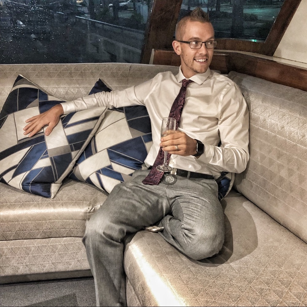 Come Look at my closet! Thanks!